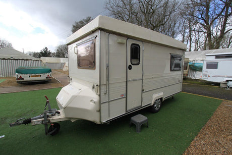 Gobur Carousel Clubman L -'99-Used-Campers and Leisure
